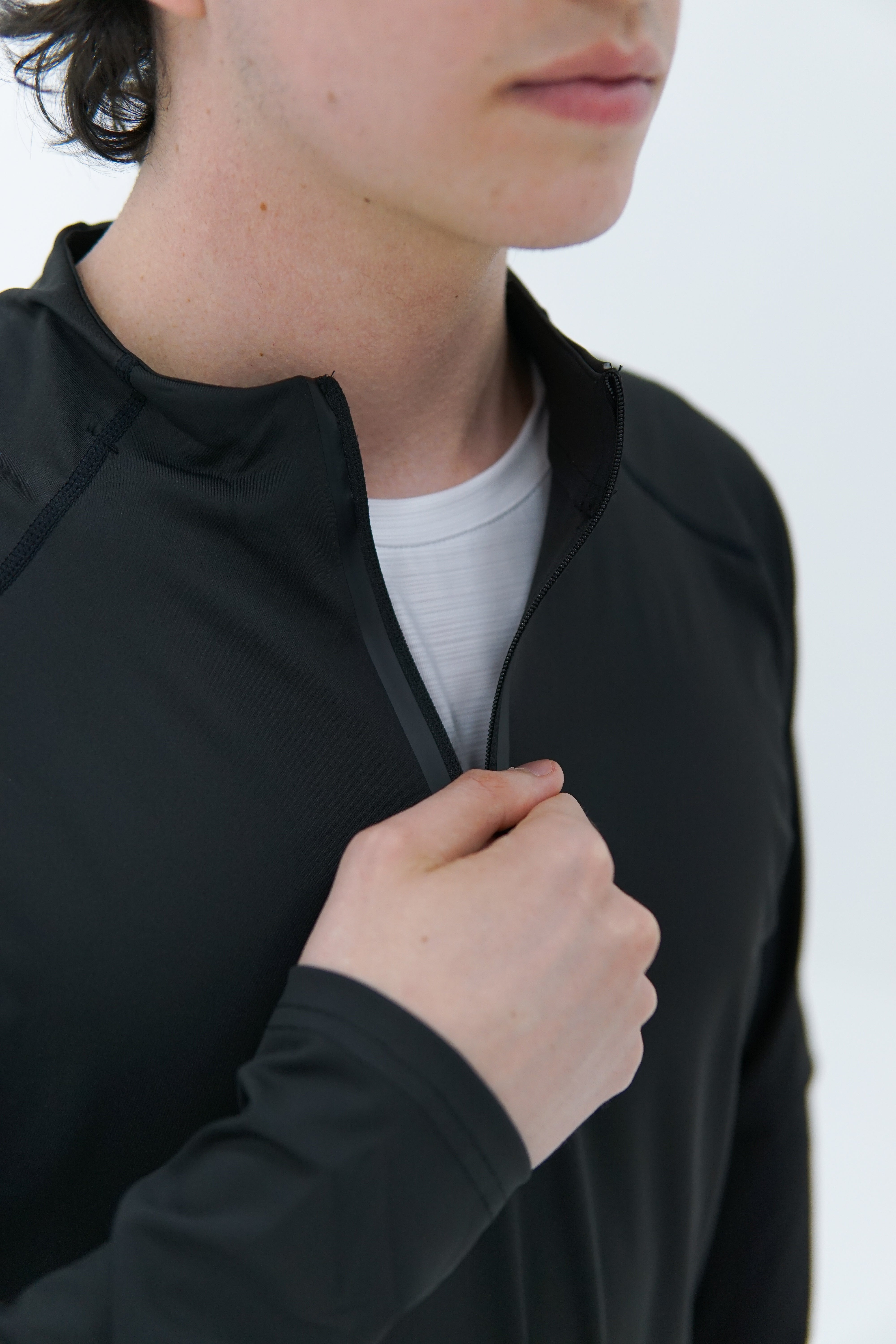 Sport Tech Performance Sweater - Negro